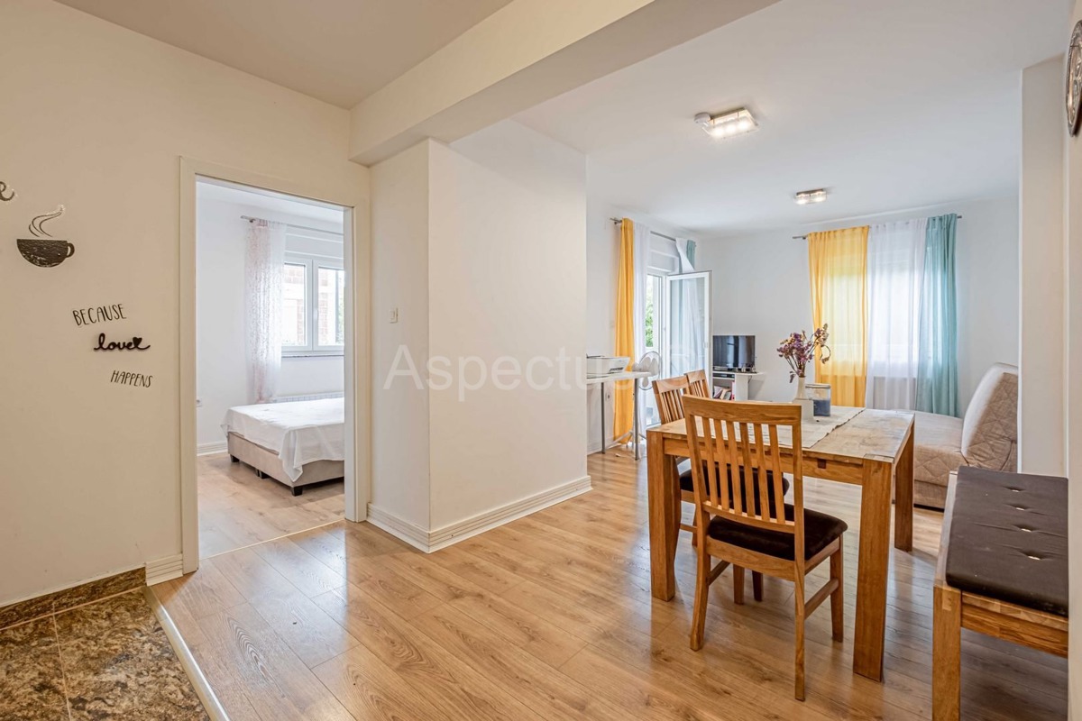 Appartamento al piano terra - bilocale, arredato e abitabile, Fažana, Valbandon