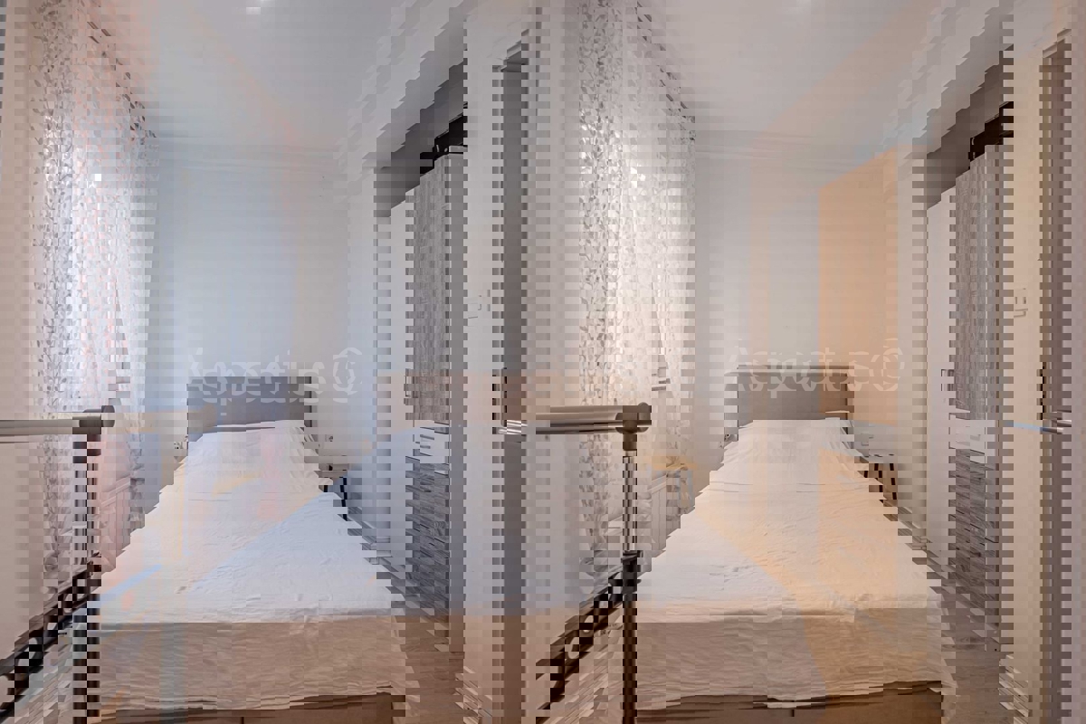 Appartamento al piano terra - bilocale, arredato e abitabile, Fažana, Valbandon