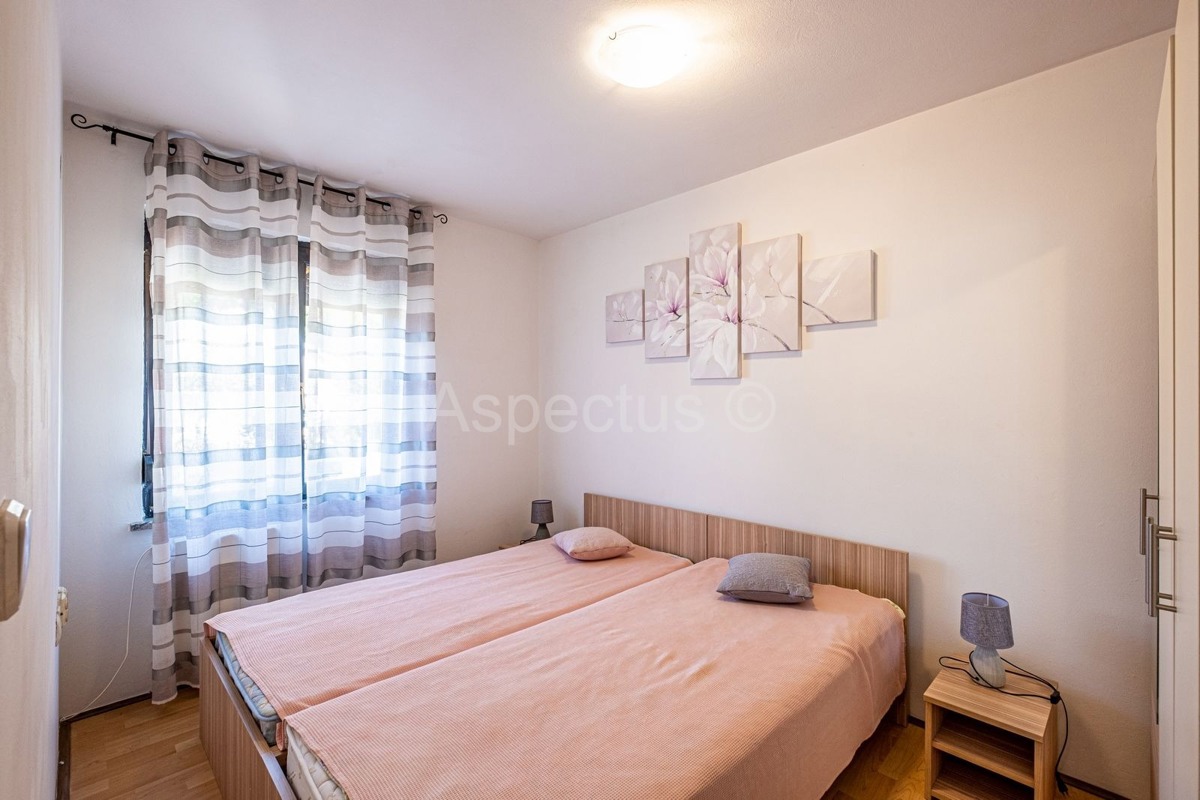 Casa, 2 edifici separati + garage, Medolino