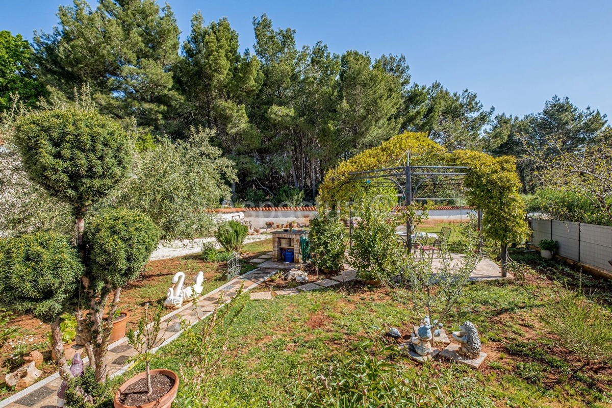 Casa, 2 edifici separati + garage, Medolino
