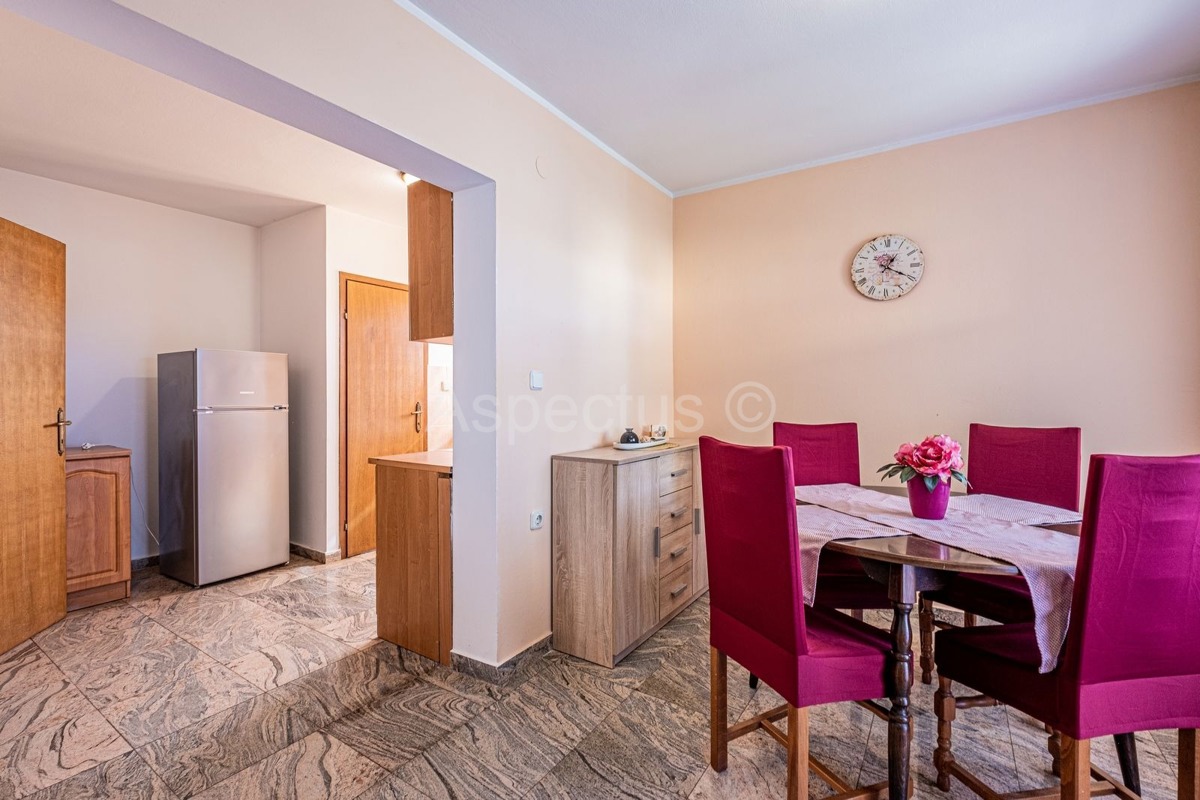 Casa, 2 edifici separati + garage, Medolino