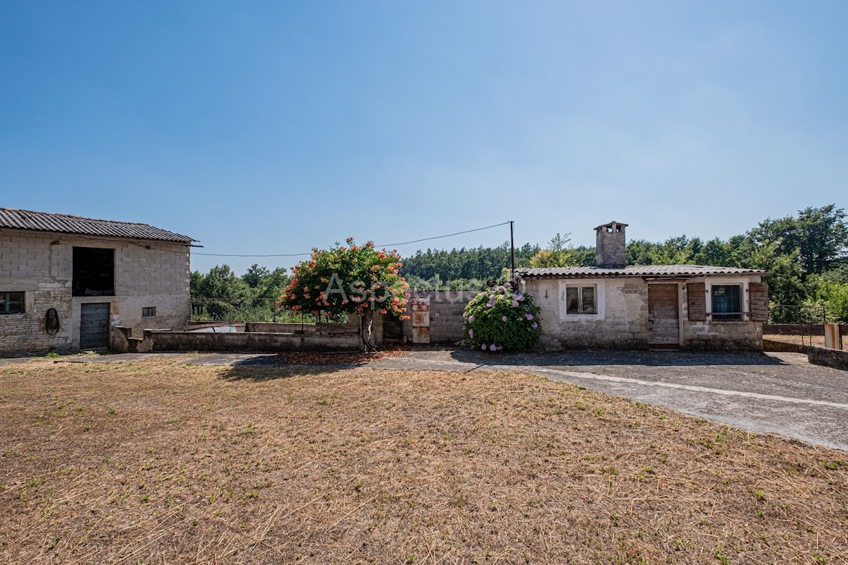 Casa in pietra con annesso e garage, Sanvincenti, Istria