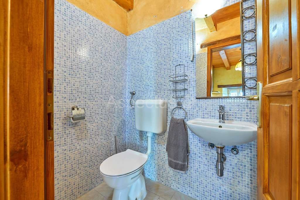 Autentica casa in pietra con piscina vicino a Vodnjan | Istria