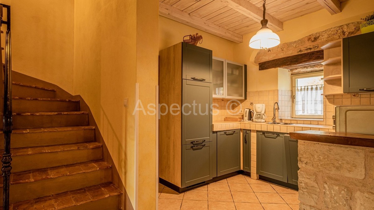 Autentica casa in pietra con piscina vicino a Vodnjan | Istria