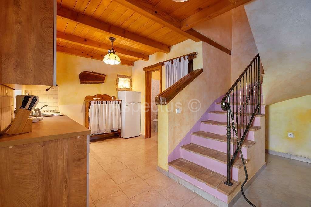 Autentica casa in pietra con piscina vicino a Vodnjan | Istria