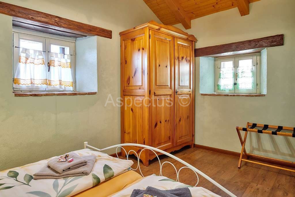 Autentica casa in pietra con piscina vicino a Vodnjan | Istria