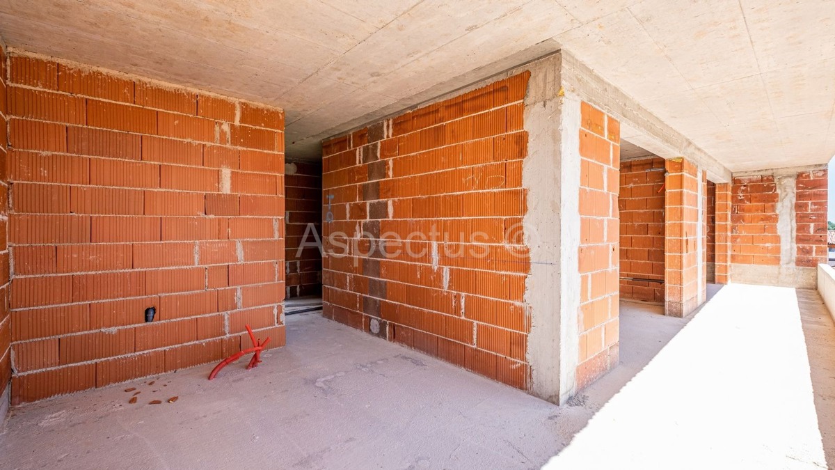 Nova moderna kuća s bazenom, pogled na more | Medulin, Istra