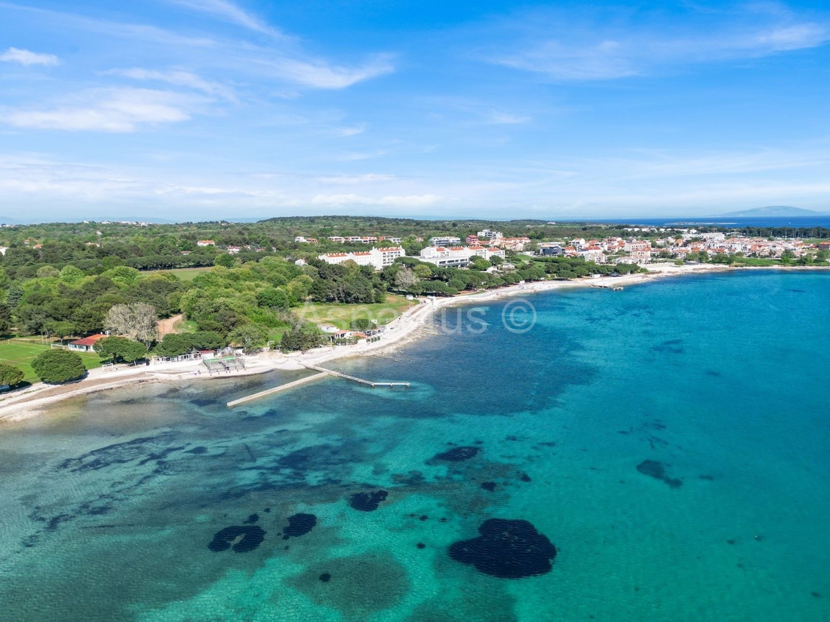 Nova moderna kuća s bazenom, pogled na more | Medulin, Istra