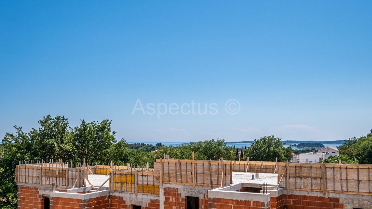 Nova moderna kuća s bazenom, pogled na more | Medulin, Istra