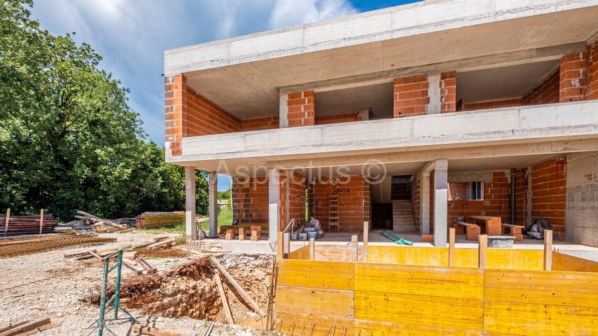 Nova moderna kuća s bazenom, pogled na more | Medulin, Istra