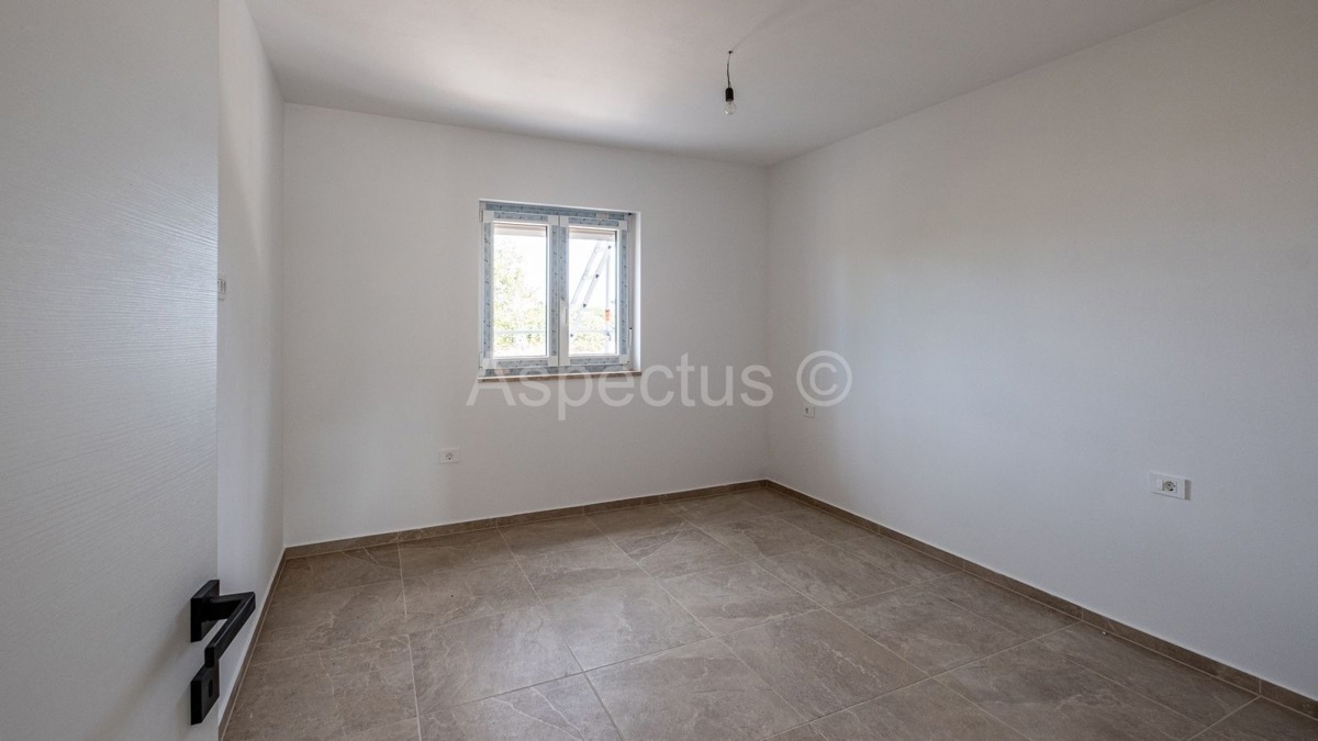 Appartamento con una camera da letto e balcone, 1° piano, nuova costruzione, Istria | Pola