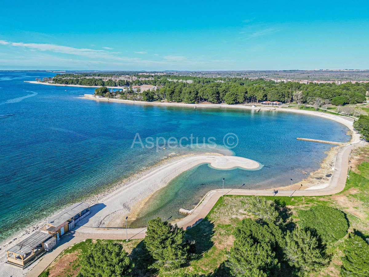 Appartamento con una camera da letto e balcone, 1° piano, nuova costruzione, Istria | Pola