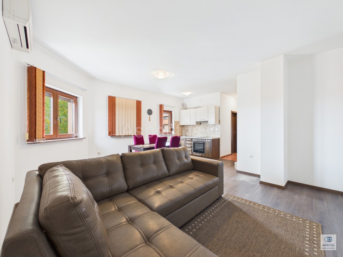 Appartamento duplex con 3 camere da letto – arredato e subito abitabile, Pola, Vidikovac