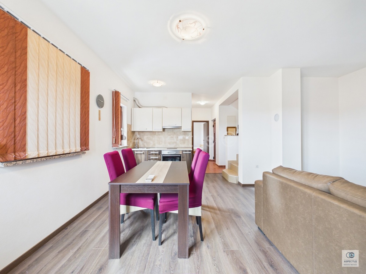 Appartamento duplex con 3 camere da letto – arredato e subito abitabile, Pola, Vidikovac