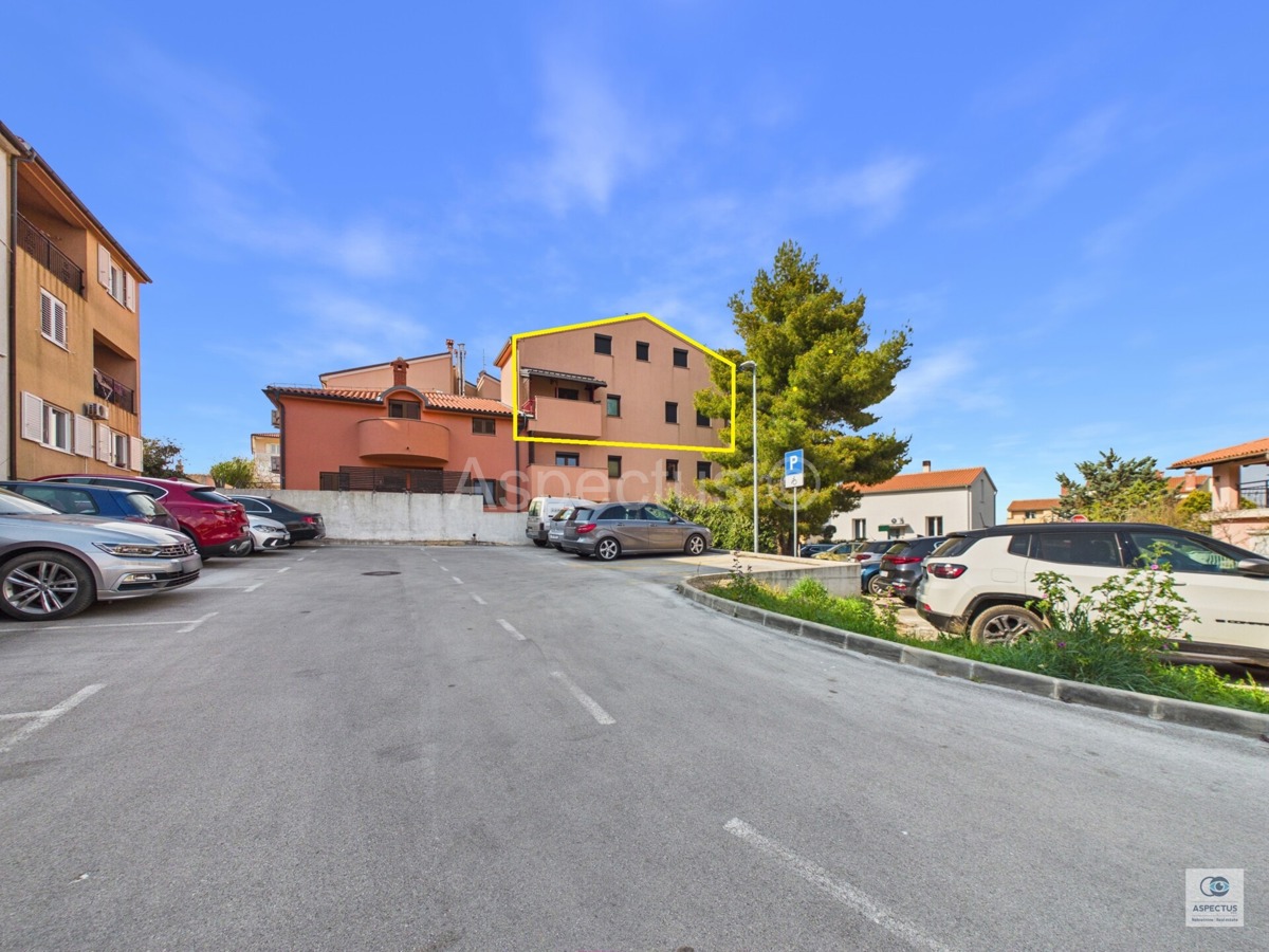 Appartamento duplex con 3 camere da letto – arredato e subito abitabile, Pola, Vidikovac