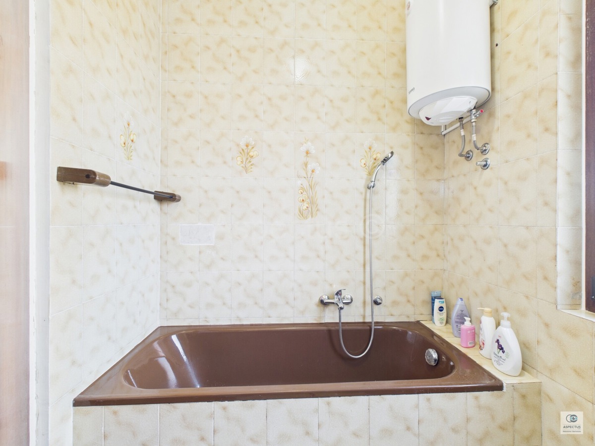 Medulin, Premantura | Appartamento con Due Camere Vicino alla Spiaggia, Istria