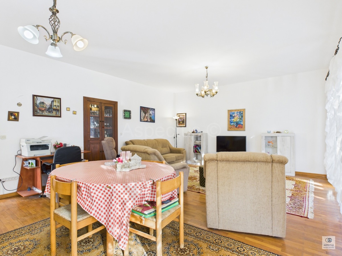 Medulin, Premantura | Appartamento con Due Camere Vicino alla Spiaggia, Istria