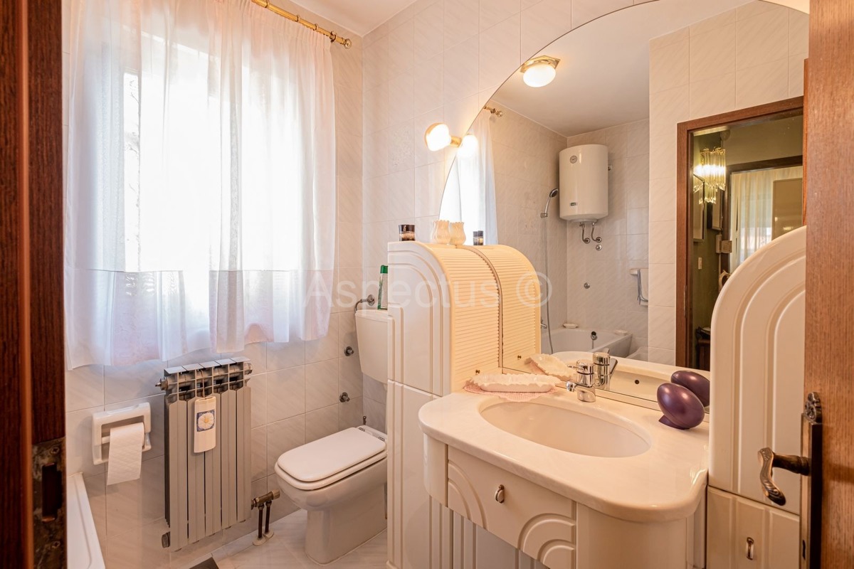 Kuća blizu plaže, garaža, Banjole | Medulin