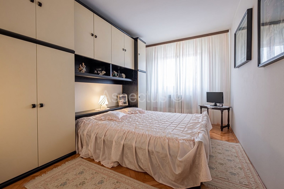 Kuća blizu plaže, garaža, Banjole | Medulin