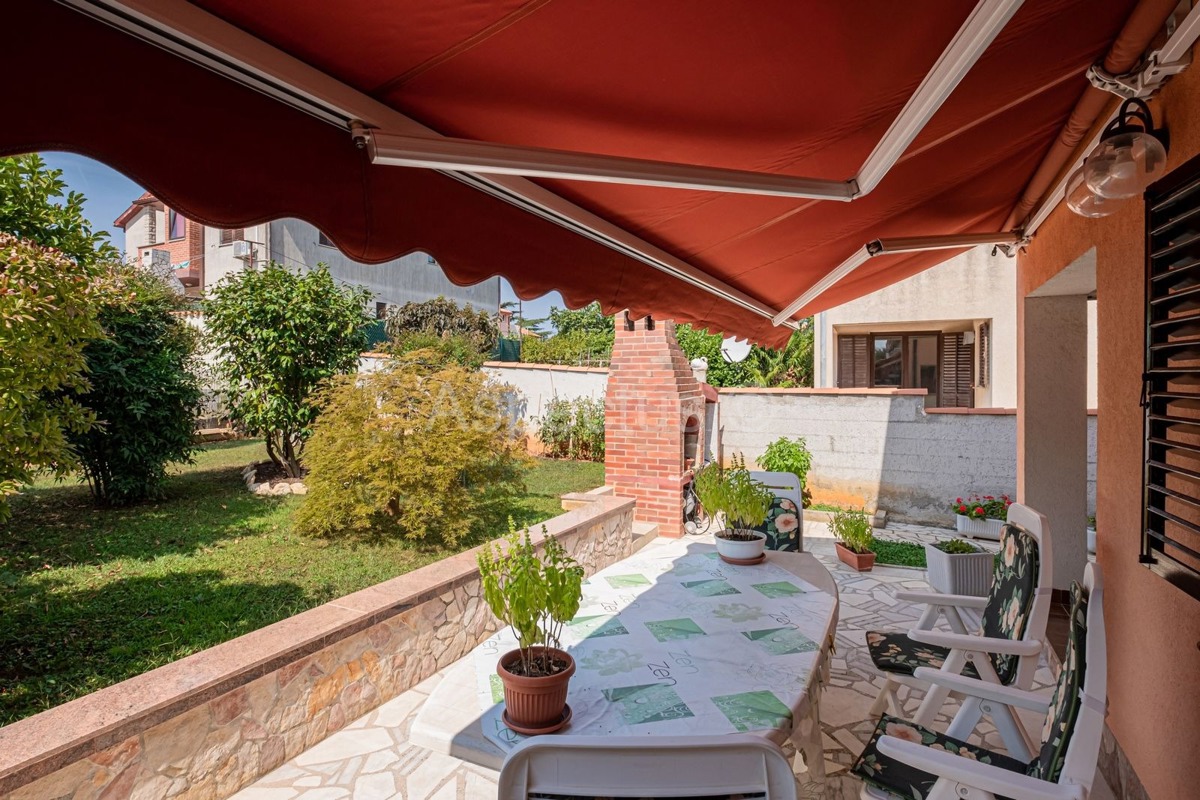 Kuća blizu plaže, garaža, Banjole | Medulin