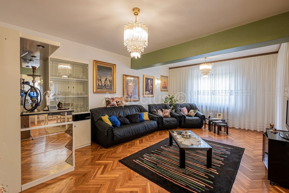 Kuća blizu plaže, garaža, Banjole | Medulin