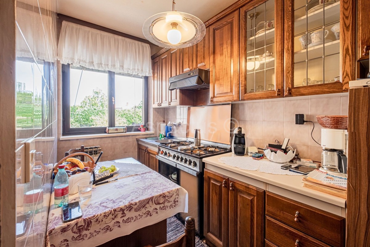 Kuća blizu plaže, garaža, Banjole | Medulin