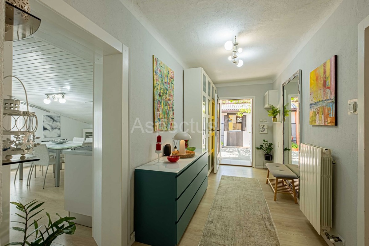 Appartamento mansardato con vista panoramica sul mare, Pola, Stoja | Istria