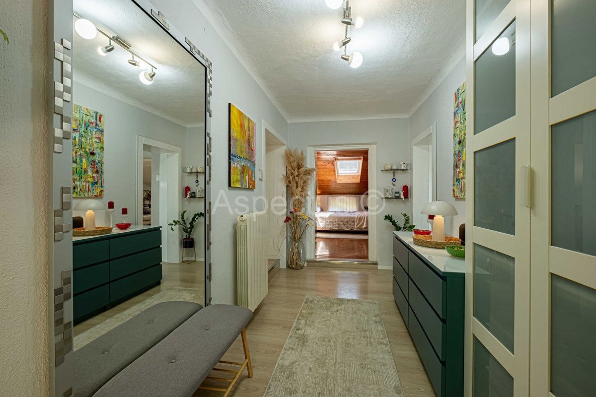 Appartamento mansardato con vista panoramica sul mare, Pola, Stoja | Istria