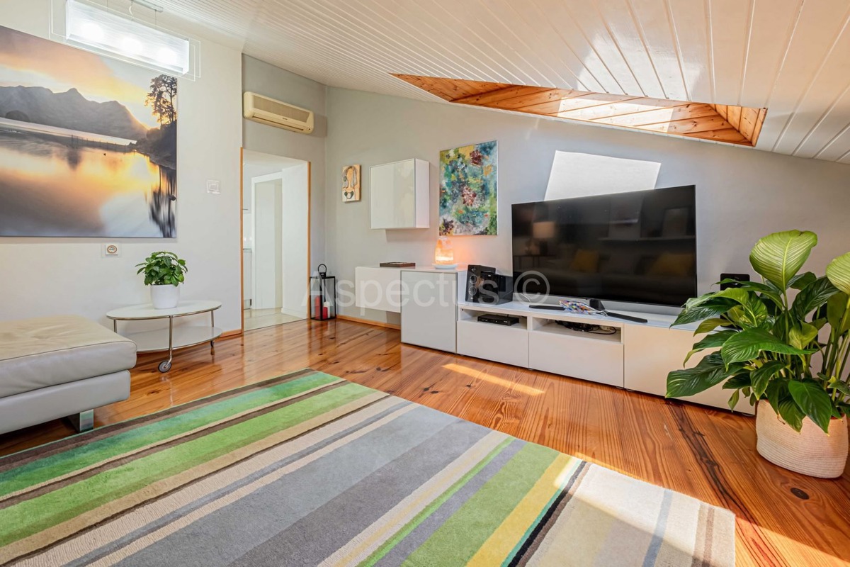 Appartamento mansardato con vista panoramica sul mare, Pola, Stoja | Istria