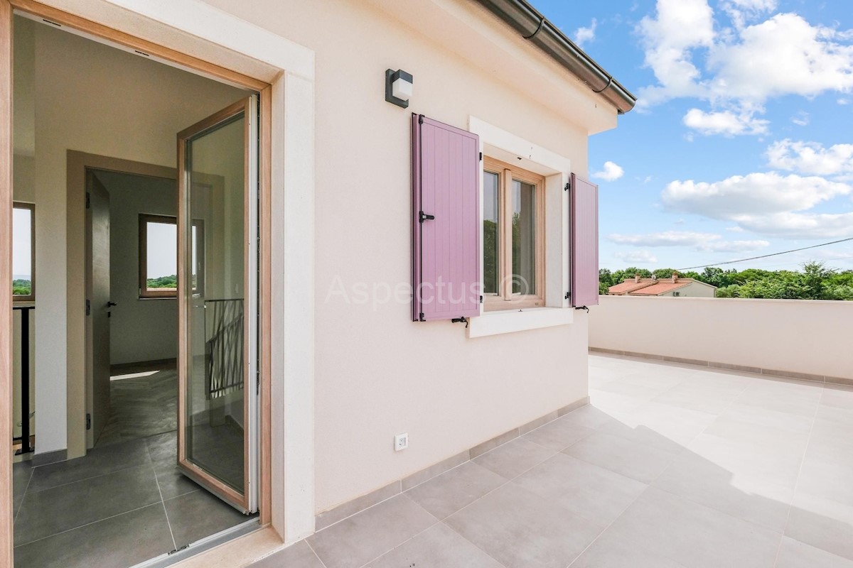 Casa familiare con piscina, 3 camere da letto, Costa orientale dell'Istria