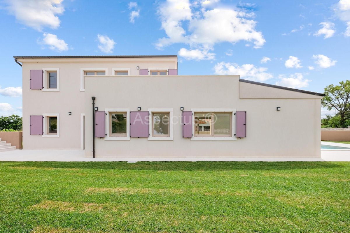 Casa familiare con piscina, 3 camere da letto, Costa orientale dell'Istria