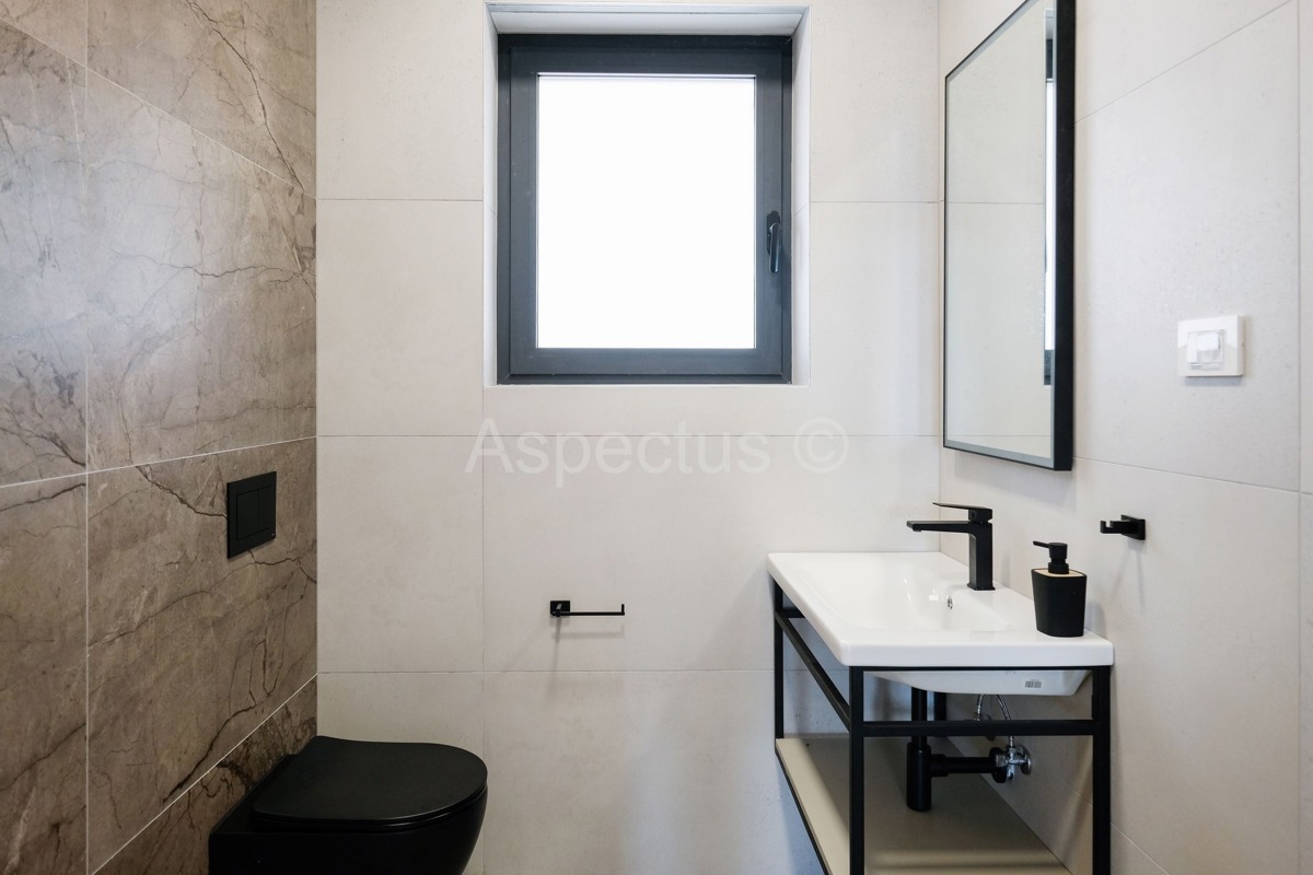 Nuova casa moderna con piscina, Svetvinčenat