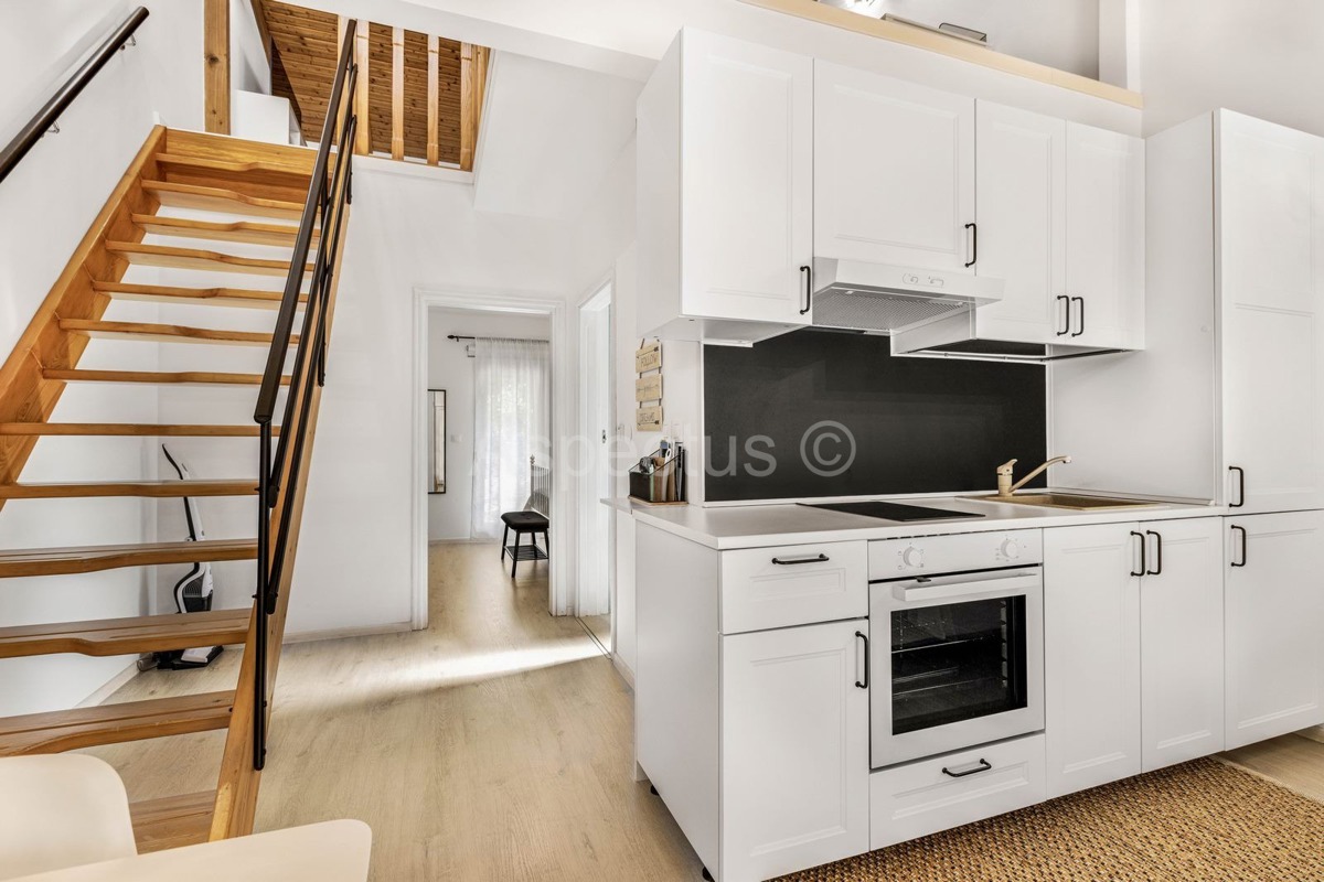 Casa recentemente ristrutturata con 5 appartamenti, Comune di Medolino