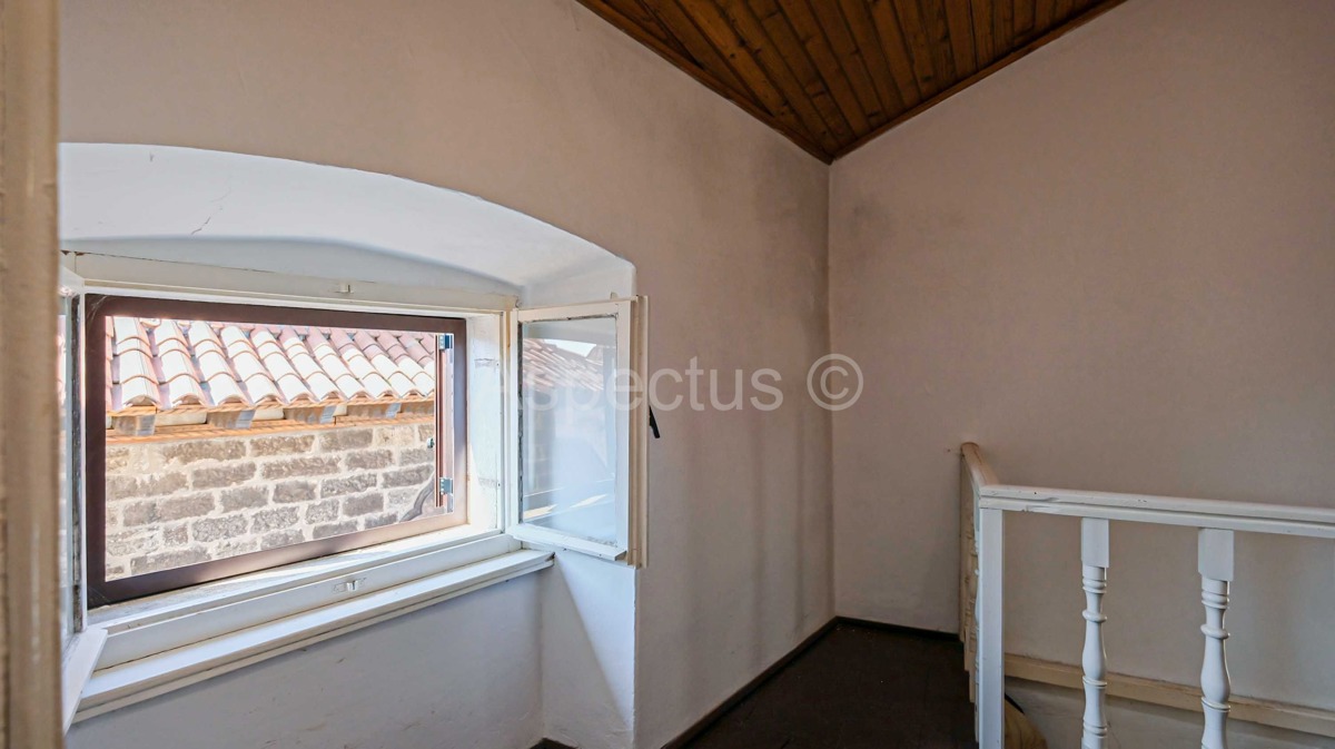 Casa in pietra nel centro di Dignano, Istria