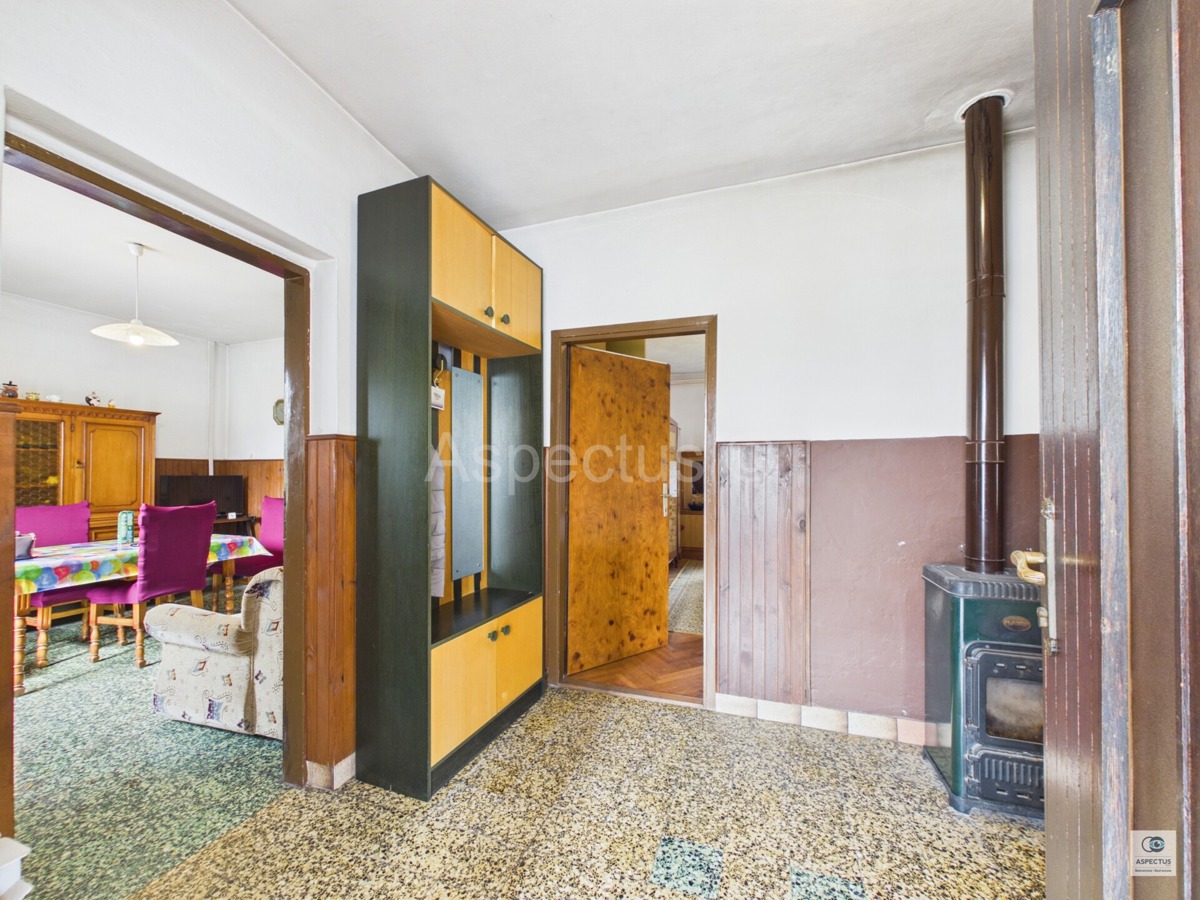 Casa indipendente a un piano con ampio giardino curato, vicino a Pola | Šajini