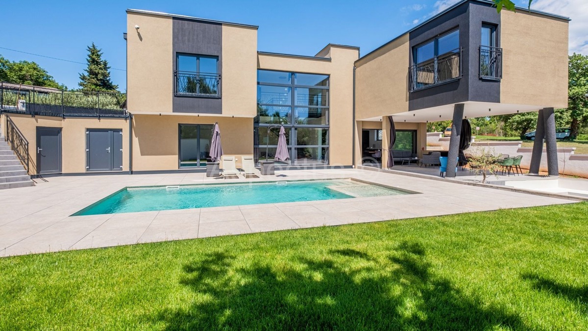 Lussuosa villa moderna con piscina, nei dintorni di Pola | Divšići