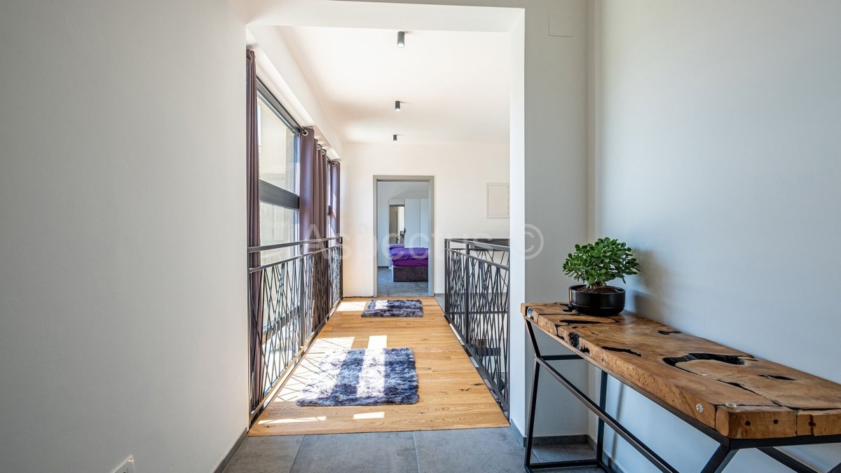 Lussuosa villa moderna con piscina, nei dintorni di Pola | Divšići