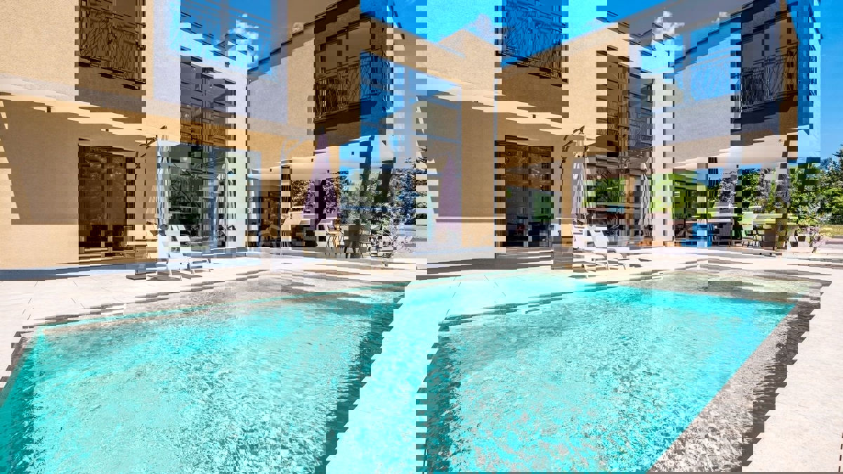 Lussuosa villa moderna con piscina, nei dintorni di Pola | Divšići