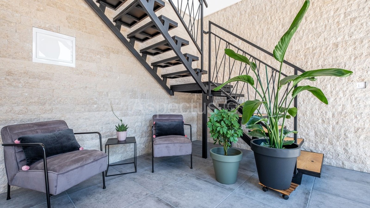 Lussuosa villa moderna con piscina, nei dintorni di Pola | Divšići