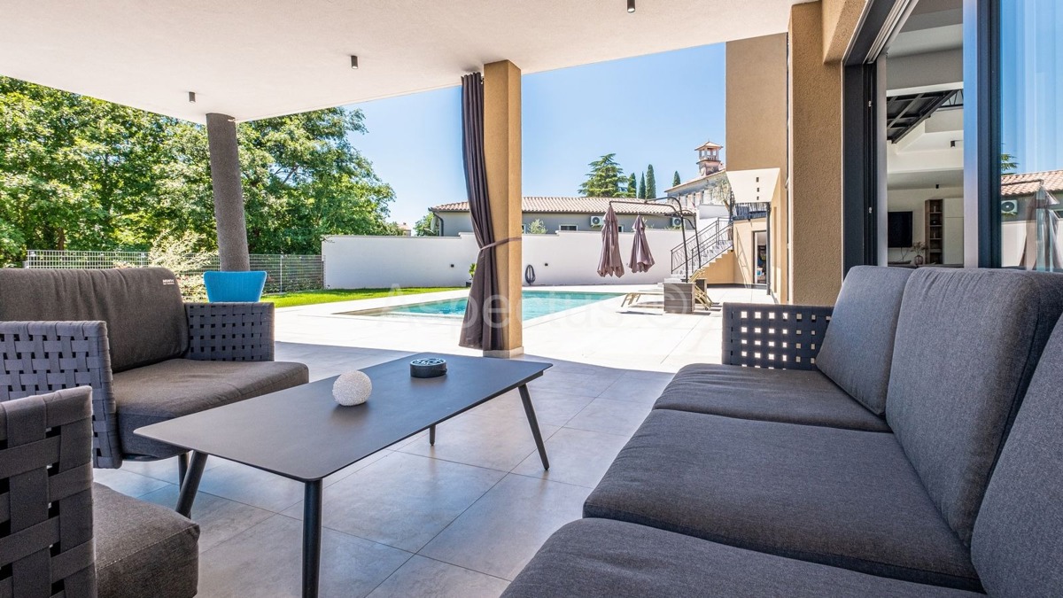 Lussuosa villa moderna con piscina, nei dintorni di Pola | Divšići