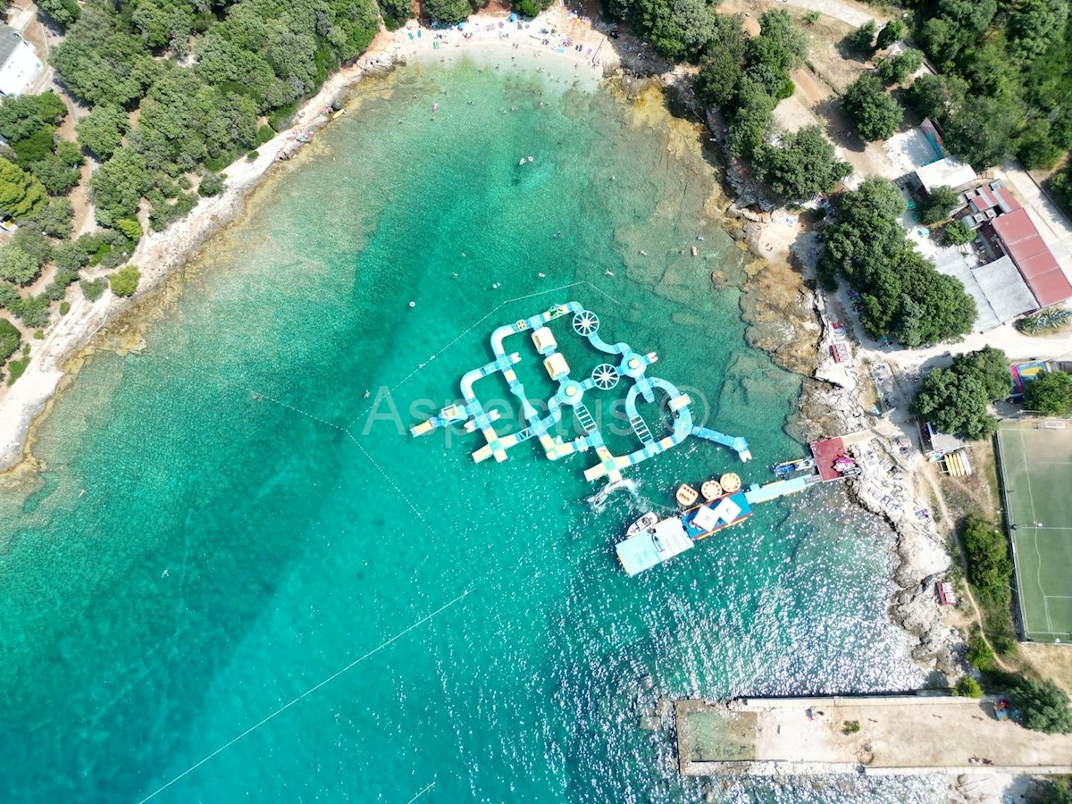 Confortevole appartamento con una camera da letto vicino alla spiaggia, Pola