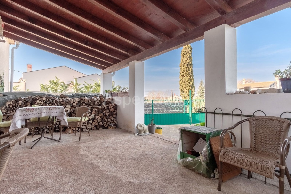 Casa in pietra con giardino, piano terra – ideale per famiglie e vacanze, Pola, Valtura | Istria