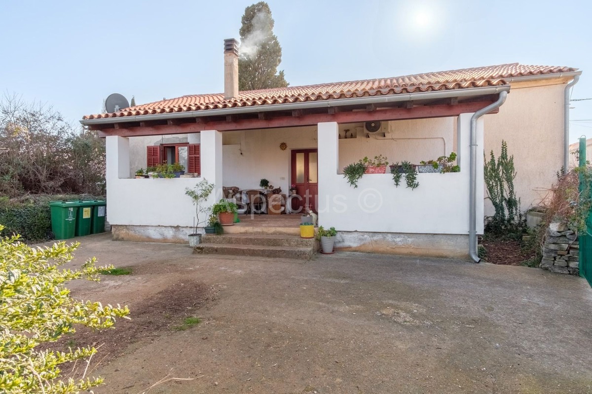 Casa in pietra con giardino, piano terra – ideale per famiglie e vacanze, Pola, Valtura | Istria