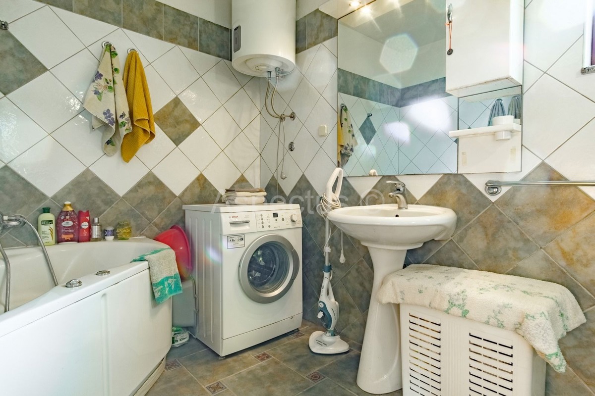 Casa in pietra con giardino, piano terra – ideale per famiglie e vacanze, Pola, Valtura | Istria