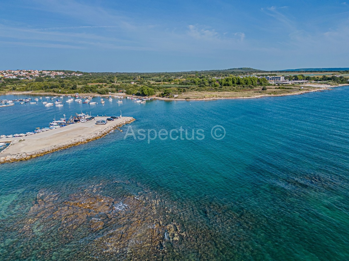 Terreno edificabile con permesso di costruzione, 816 m² | Ližnjan