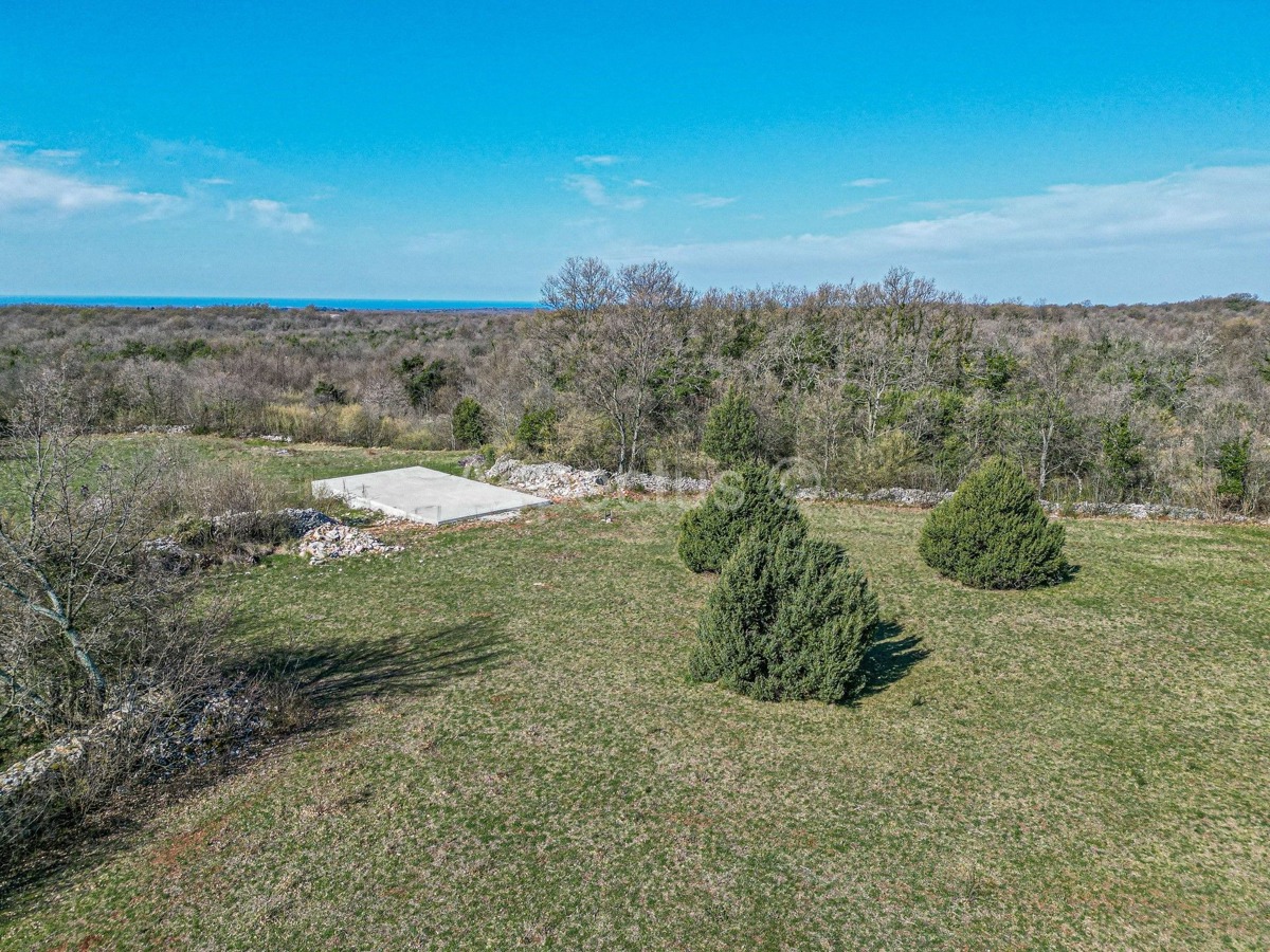 Kuća u izgradnji na velikom imanju, Butkovići, Svetvinčenat | Istra