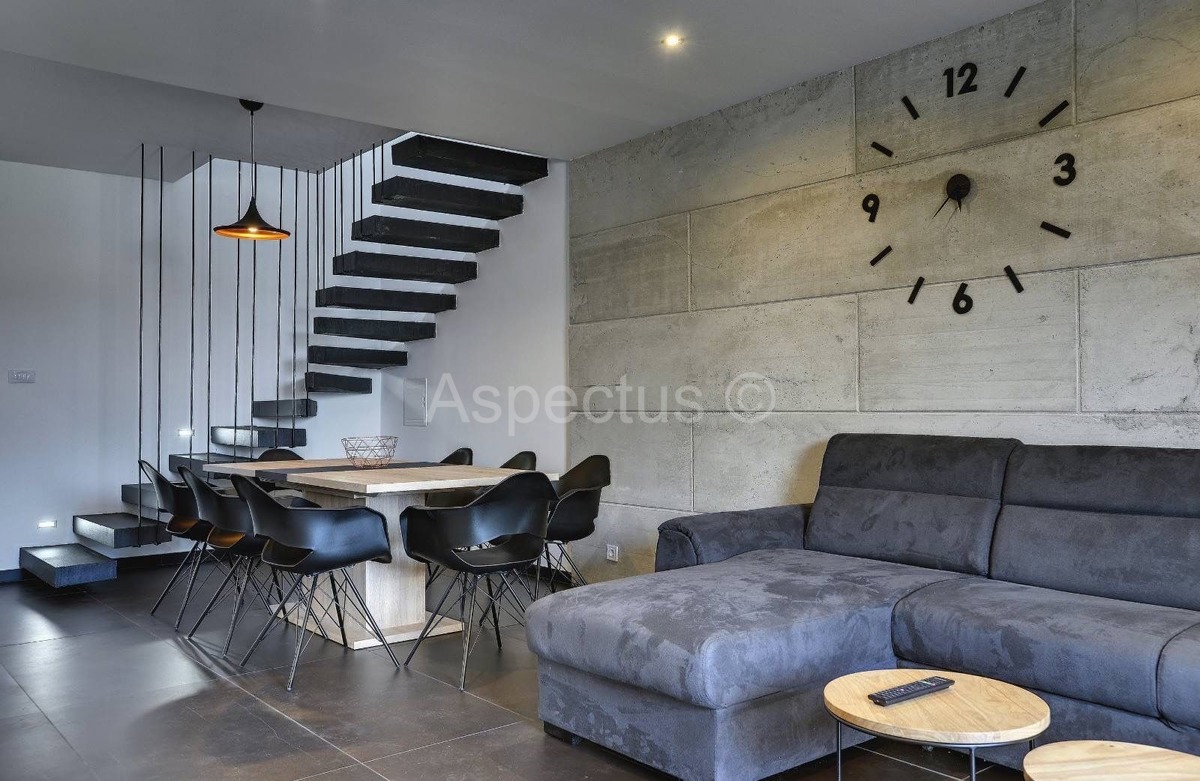 Stan Pula, trosoban,komforan,namješten, Pula, Valdebek