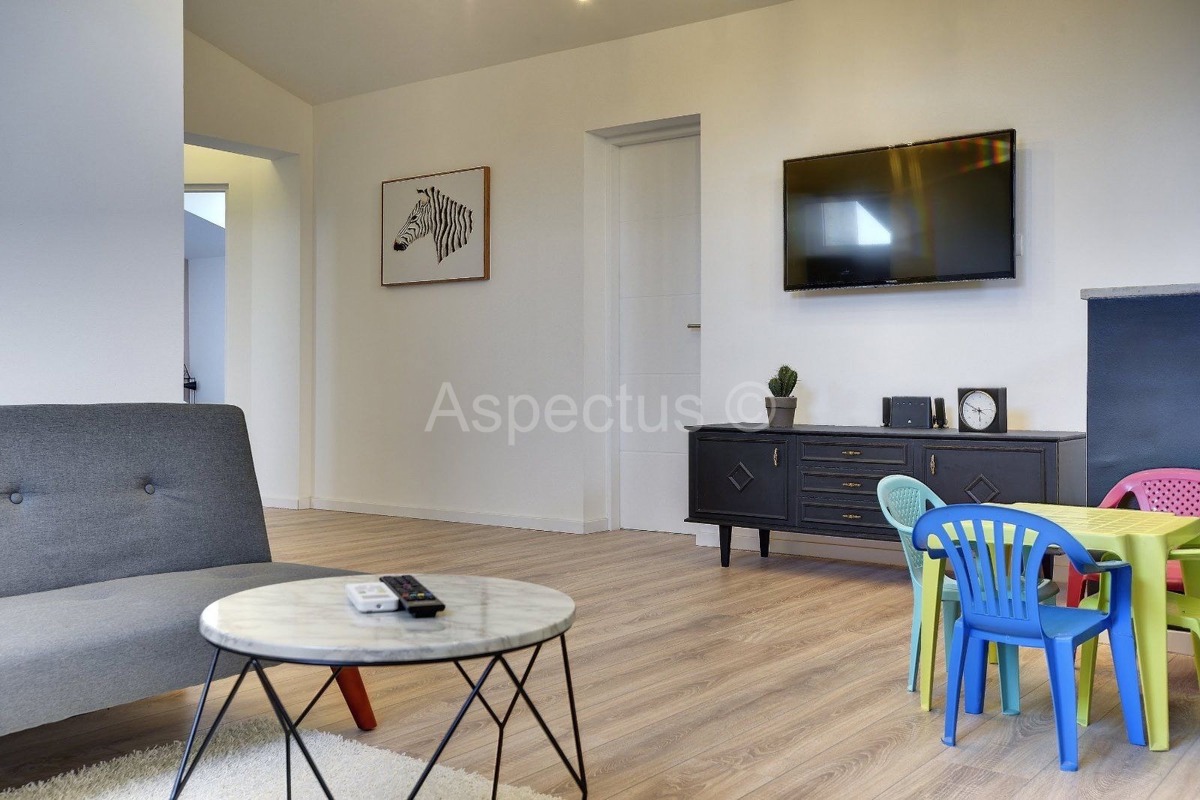 Stan Pula, trosoban,komforan,namješten, Pula, Valdebek