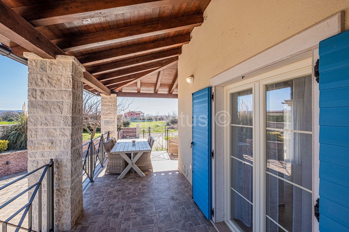 Casa in pietra vicino alla spiaggia, piscina, vista mare, Barban