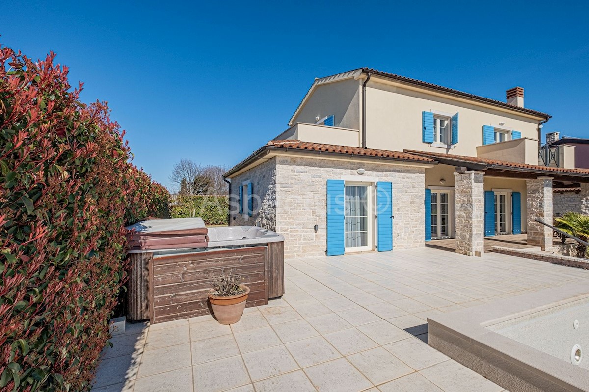 Casa in pietra vicino alla spiaggia, piscina, vista mare, Barban